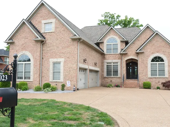 1023 Somerset Downs Blvd, Hendersonville, TN 37075