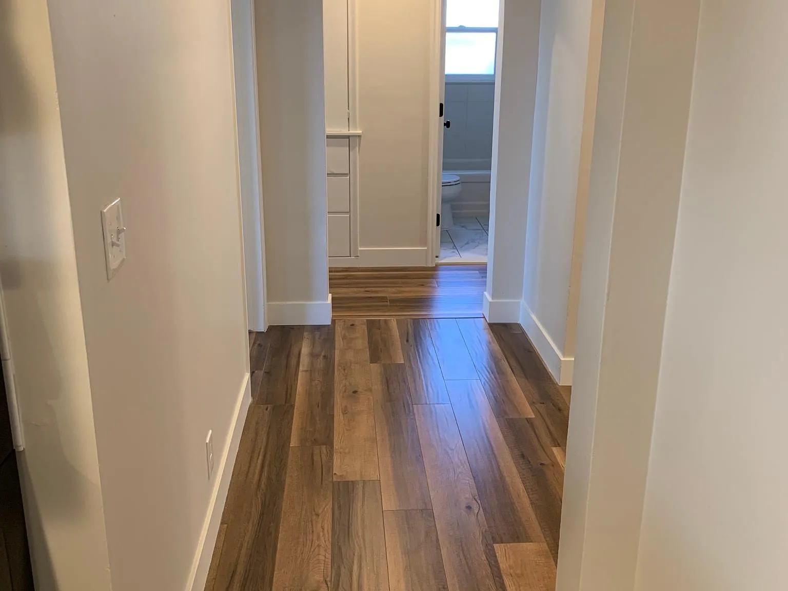 2 bed, 1000 sqft, $1,425 — Photo 3