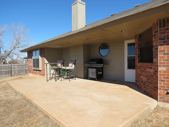 Covered Patio (cook outs!)