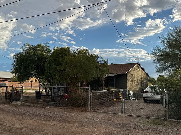 3rd image of 1023 S 4th St