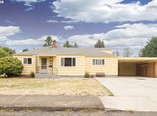 1335 NE 17th St, McMinnville, OR 97128