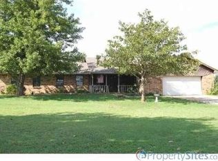 201 Sherwood Ln, Chandler, OK 74834