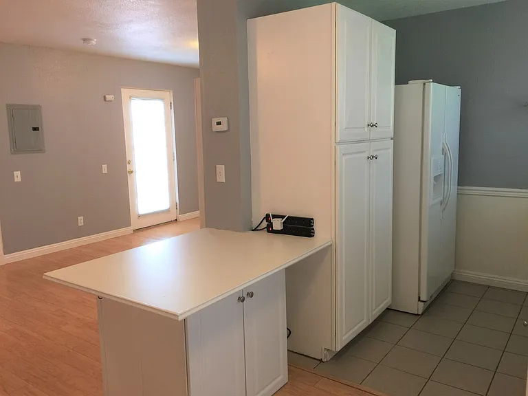 22924 Clover Spring Pl — Photo 8