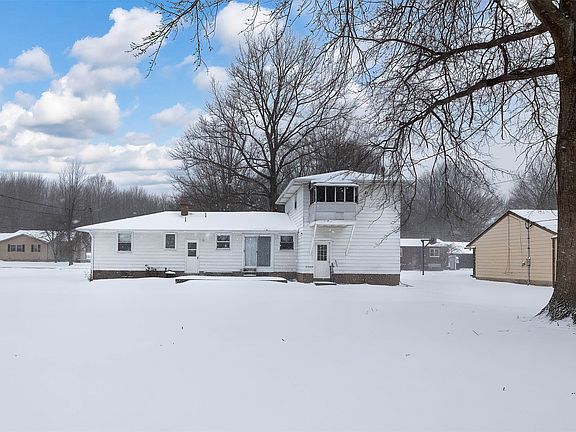 3rd image of 823 Walbridge Rd