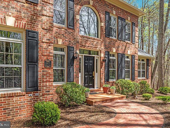 3rd image of 11671 Sandal Wood Ln