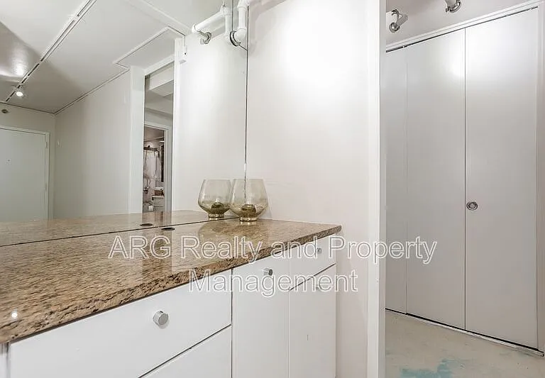 620 Peachtree St NE #901 — Photo 10