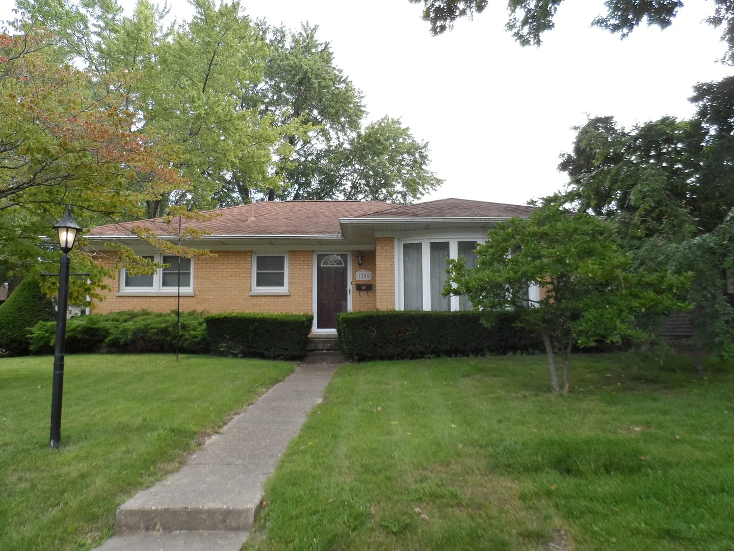 1208 S Cottage Grove Ave photo 1