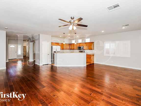 5th image of 10564 Bardilino St