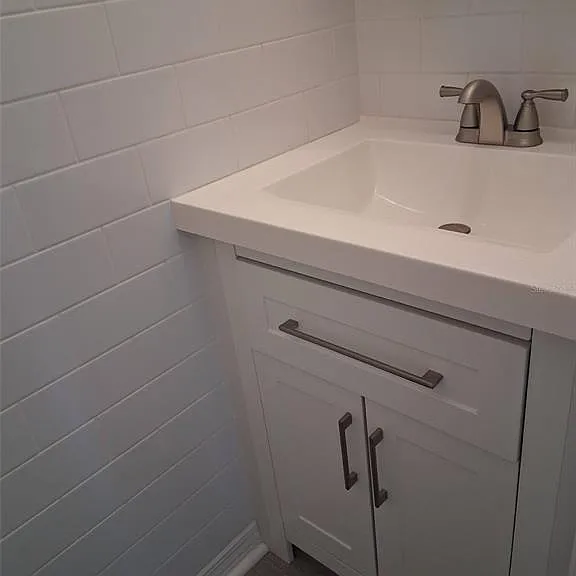 216 Berry St — Photo 43