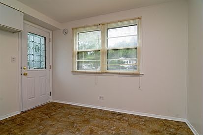 4th image of 1515 Sunset Dr