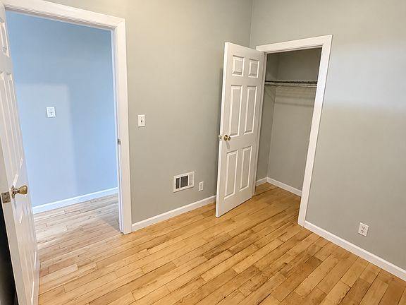 5th image of 415 Hart St APT 2R