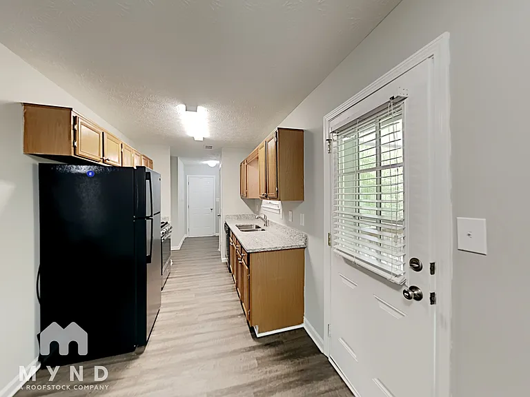 189 Peach Forest Pl — Photo 3