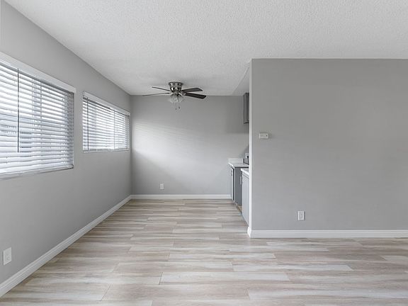 2nd image of 517 Venice Way APT F