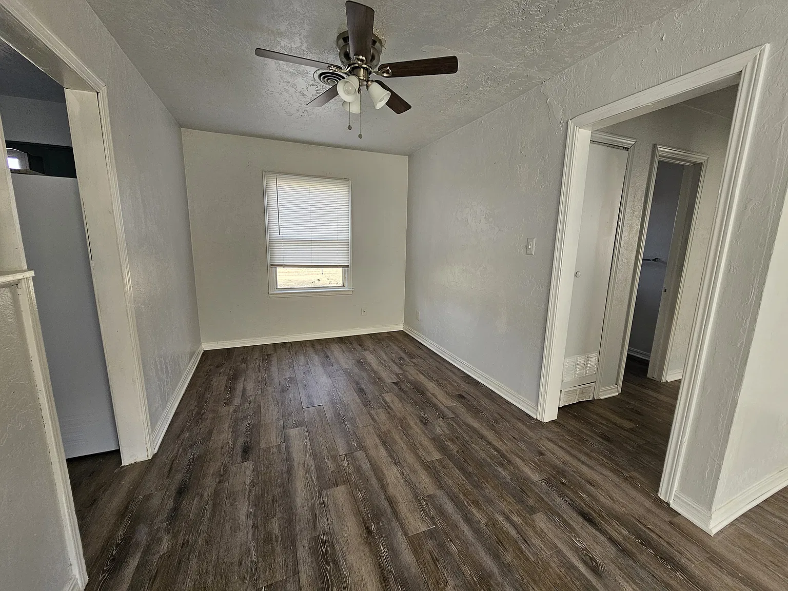 2 bed, 850 sqft, $850 — Photo 3