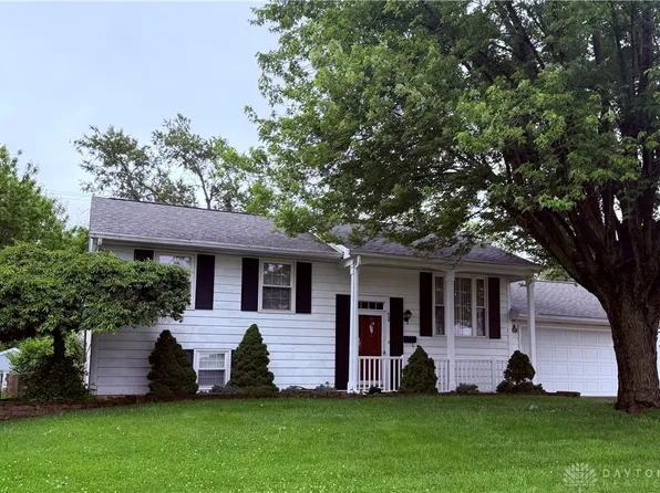 828 Hedwick St, New Carlisle, OH 45344