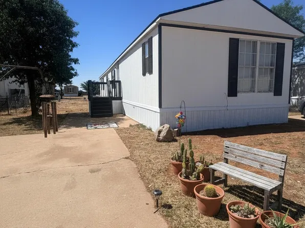605 N 20th St, Slaton, TX