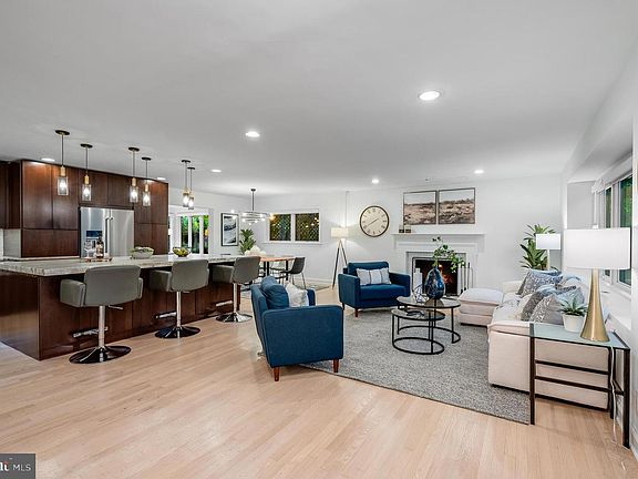 5th image of 5024 Williamsburg Blvd