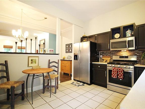 5th image of 69 Mariner St