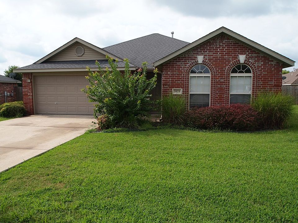 1st image of 3875 Mahogany Dr