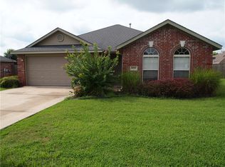 3875 Mahogany Dr, Fayetteville, AR 72704