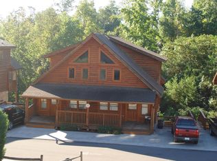 316 Big Bear Way, Pigeon Forge, TN 37863