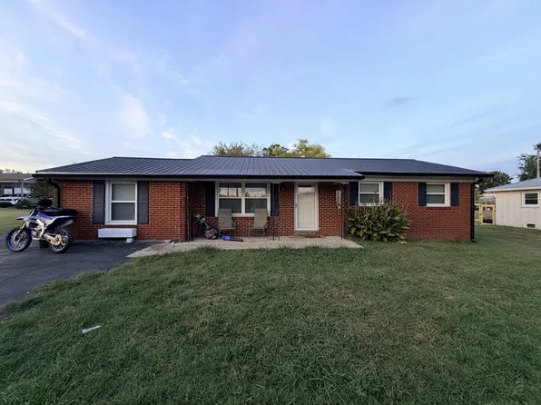 1965 Stevens Dr, Westmoreland, TN 37186