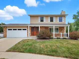4331 Augusta Ct, Bettendorf, IA 52722