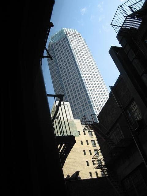 1st image of 48 Hoyt St