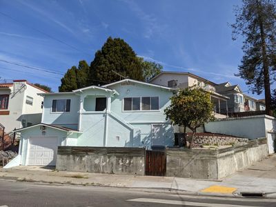 2400 Highland Ave, Oakland, CA, 94606