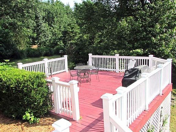 4th image of 8704 Lakeridge Dr