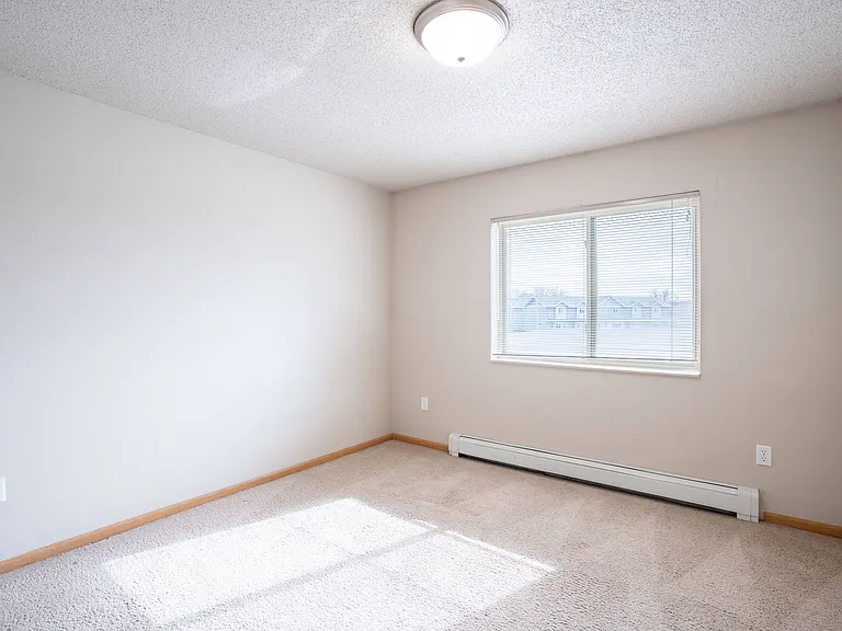 Fargo, ND East Bridge Apartments | 11B | Bedroom
