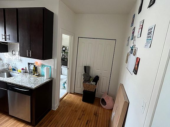 5th image of 2339 N Sacramento Ave APT 3N