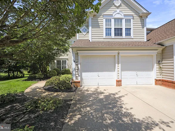 14 Wrentham Dr, Medford, NJ 08055