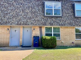 441 SW Thomas St APT B, Burleson, TX 76028