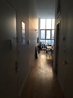 Rented by Loom Group | media 30