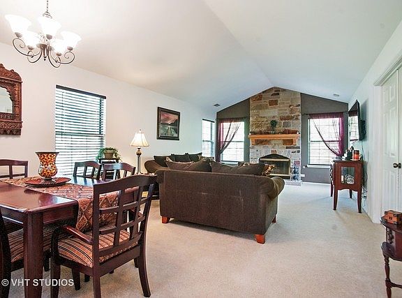 3rd image of 4442 Castlebar Ln