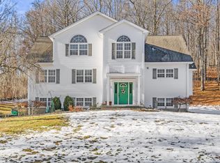 576 Eder Rd, Stormville, NY 12582