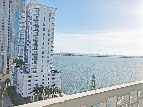 3rd image of 2121 N Bayshore Dr APT 1208