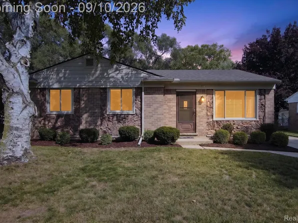9627 Jackson St, Van Buren Township, MI 48111