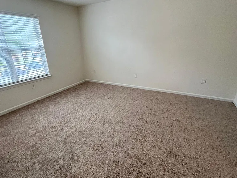 Wesley St. Claire Apartments at Lawrenceville — Photo 149