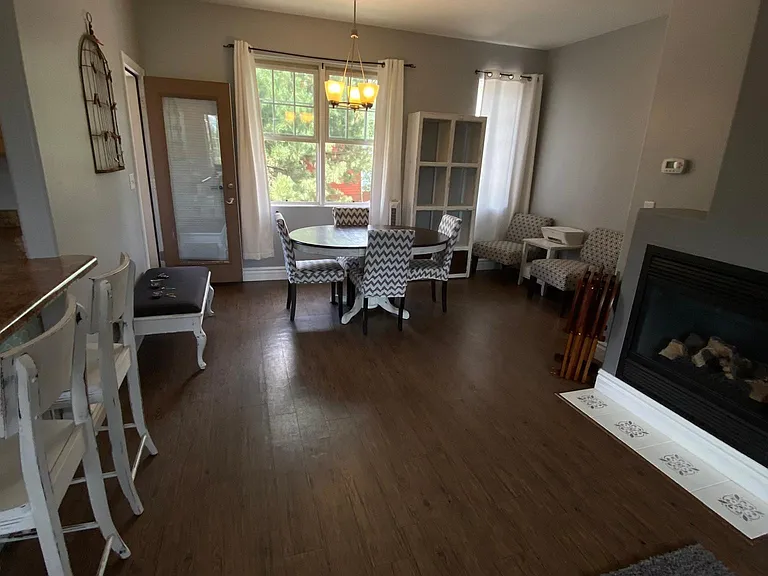2431 W Silverton Dr — Photo 4