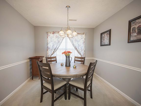 5th image of 8006 Minehead Dr