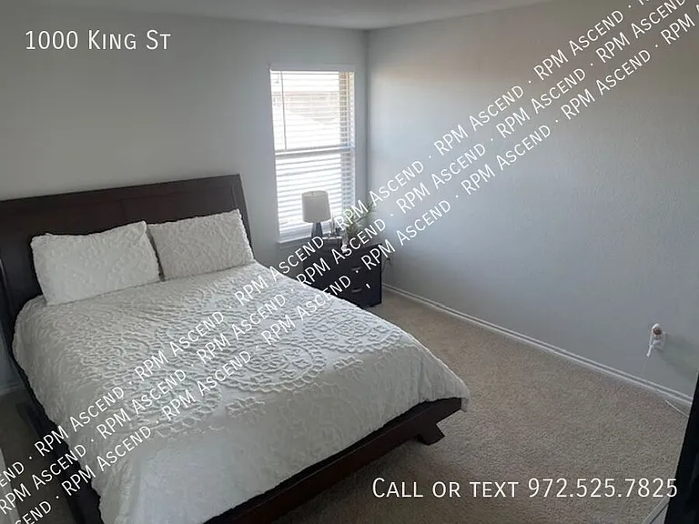 1000 King St — Photo 5
