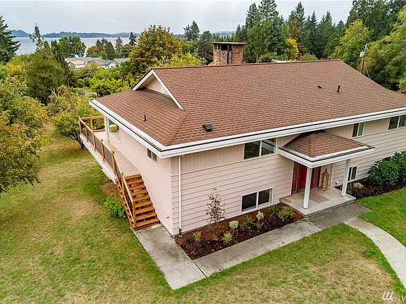 3rd image of 8467 Knute Ln NW