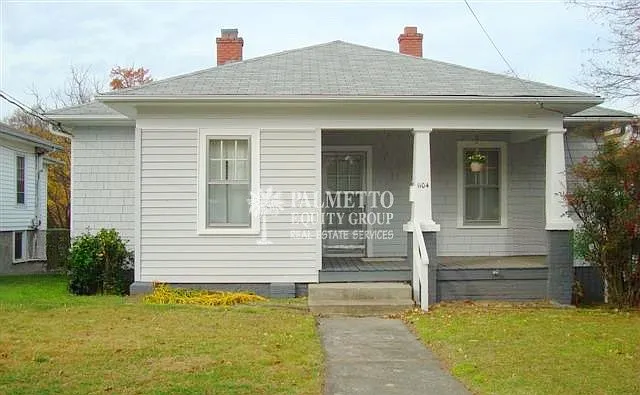 1104 Gregory St