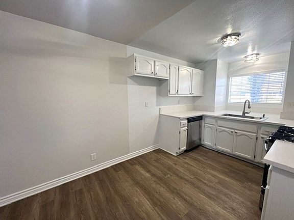 4th image of 10636 Victory Blvd APT 101
