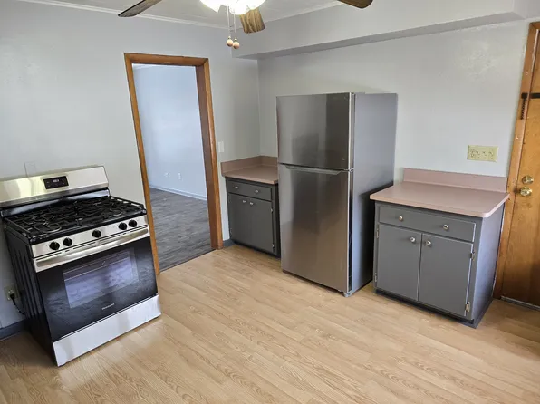 3125 S 48th St #3, Milwaukee, WI 53219