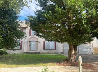 7720 Willow Hill Dr, Landover, MD 20785