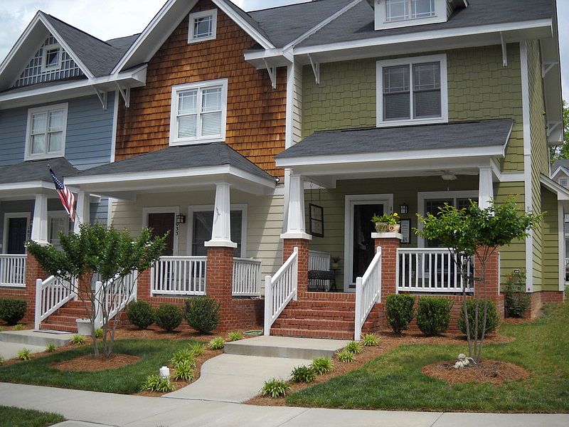 Quiet End Unit
						:
						Porch has ceiling fan and room for a couple of rocking chairs!
