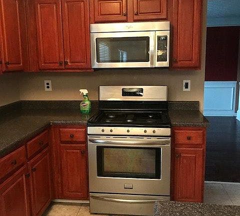 3rd image of 637 Christina Pl
